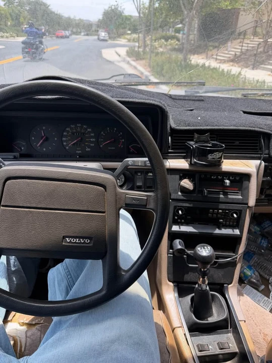 1988 Volvo 740 - Image 2 of 2