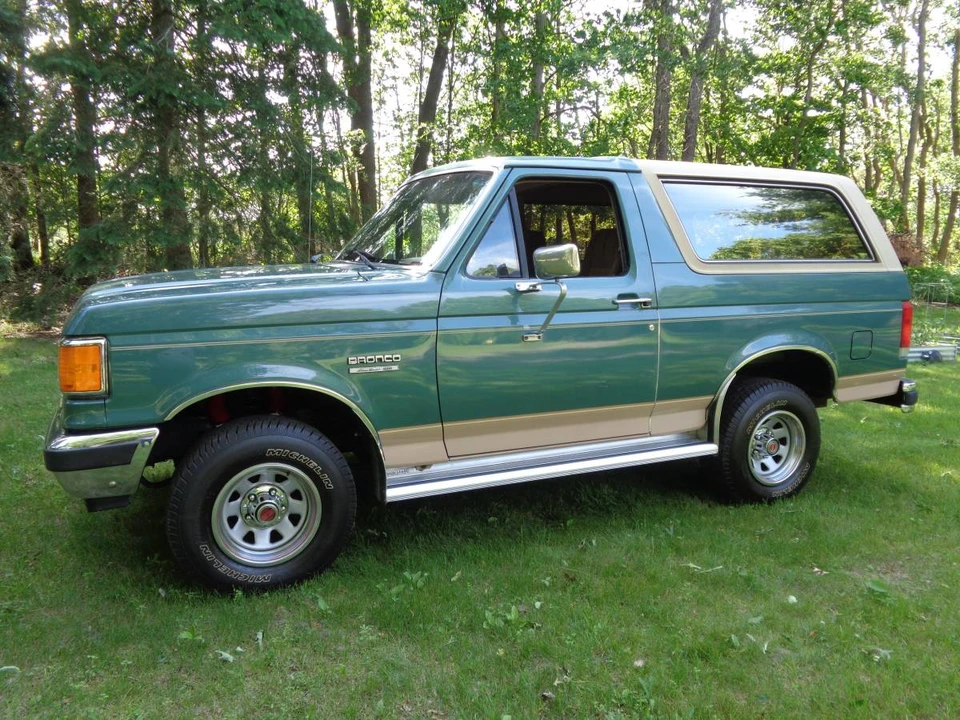 1988 Ford Bronco 4th Gen - Image 2 of 14
