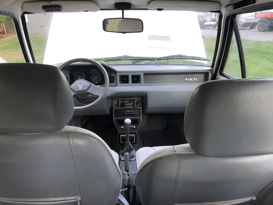 1988 Yugo - Image 24 of 31