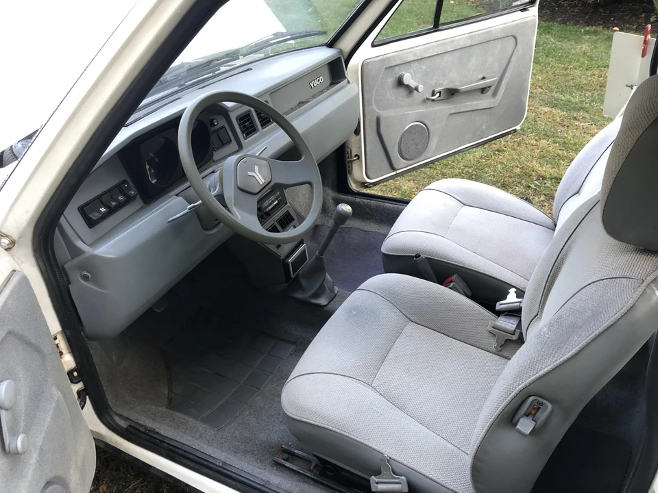 1988 Yugo - Image 23 of 31