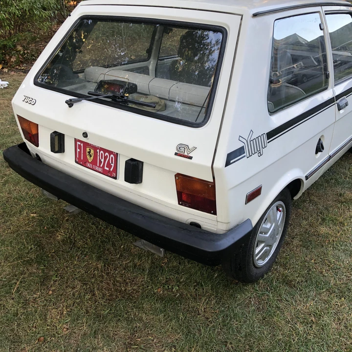 1988 Yugo - Image 15 of 31