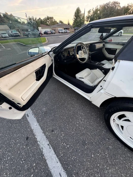 1988 Chevrolet Corvette C4 - Image 8 of 14