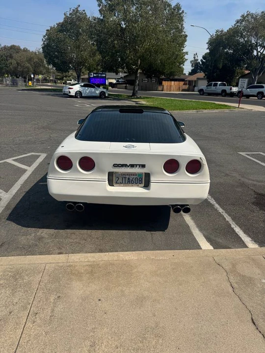 1988 Chevrolet Corvette C4 - Image 4 of 14