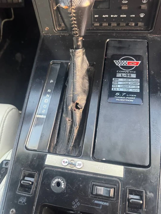 1988 Chevrolet Corvette C4 - Image 14 of 14