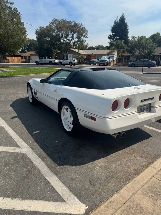 1988 Chevrolet Corvette C4 - Image 5 of 14