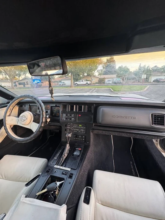 1988 Chevrolet Corvette C4 - Image 13 of 14