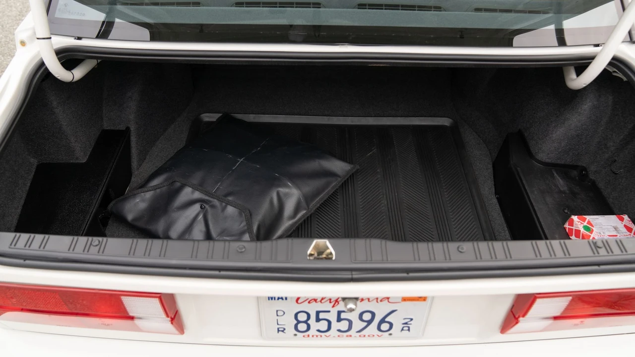 1988 BMW E30 M3 - Image 11 of 24