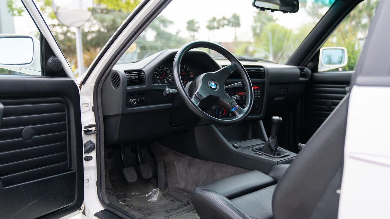 1988 BMW E30 M3 - Image 13 of 24