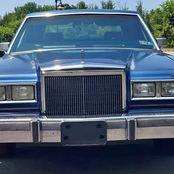 1988 Lincoln Town Car Base
