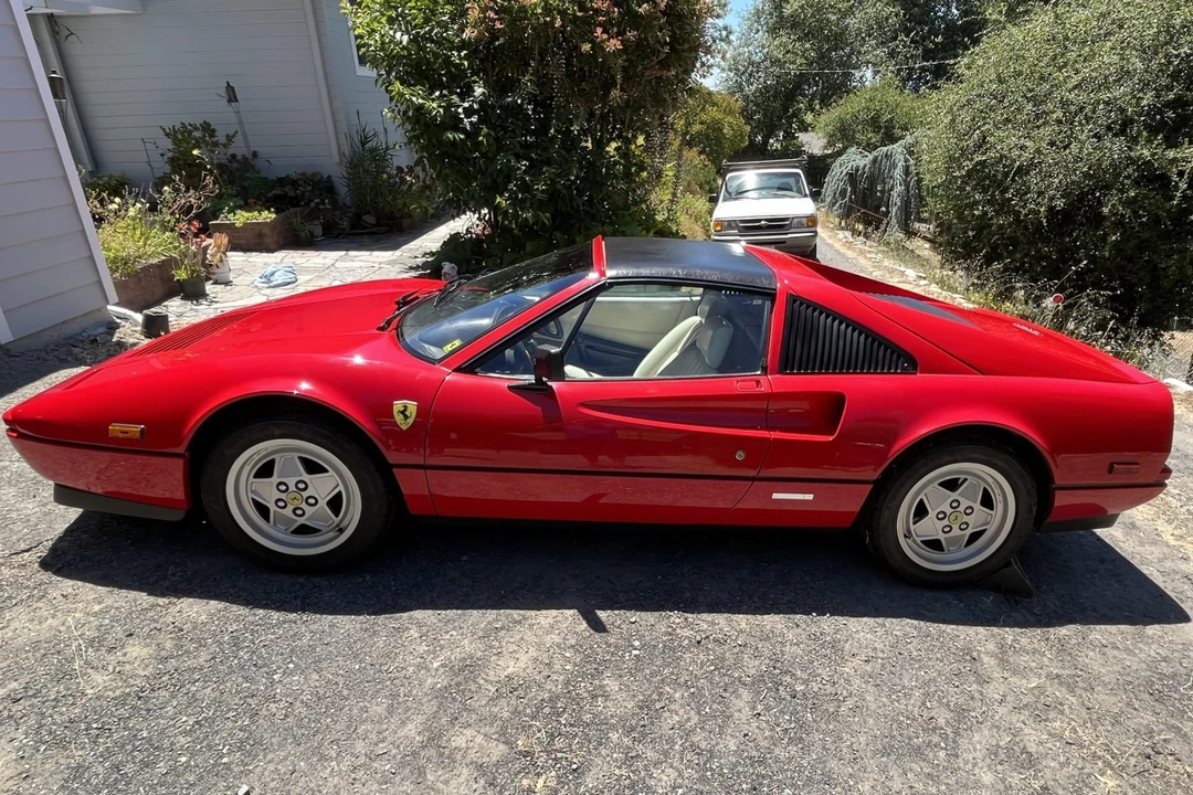 1988 Ferrari 328 GTS - Image 12 of 31