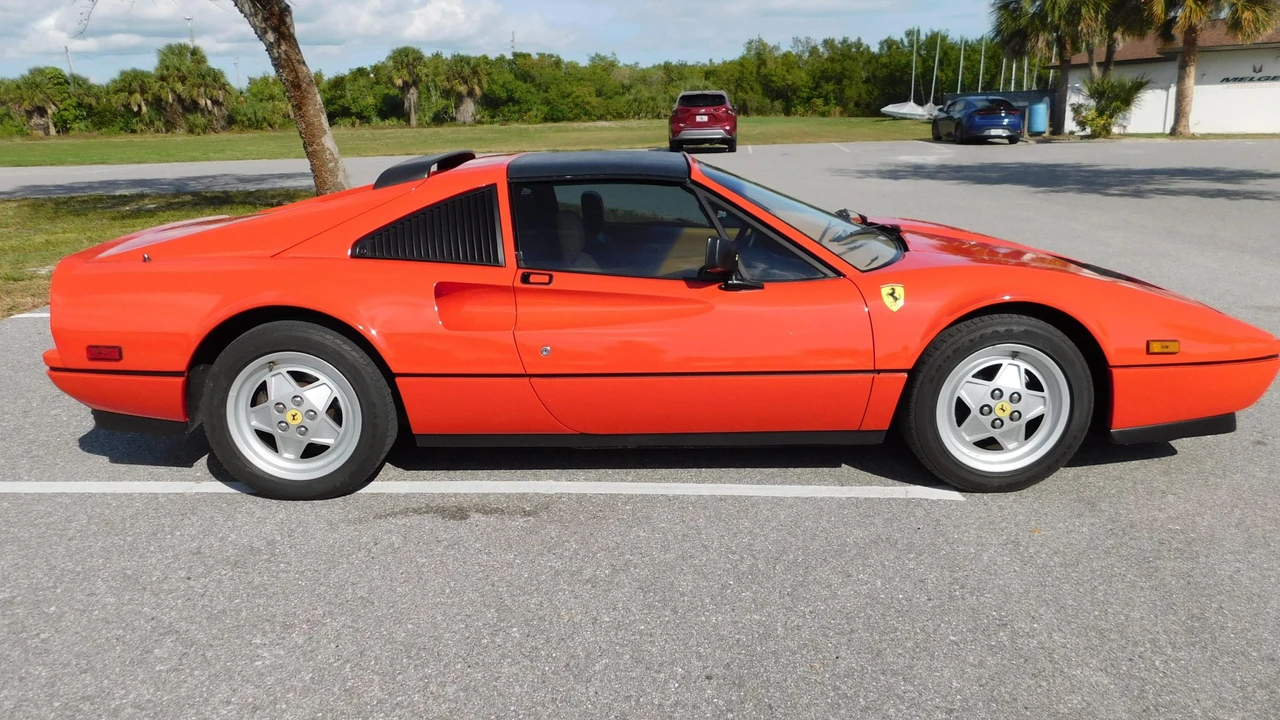 1988 Ferrari 328 GTS - Image 16 of 31
