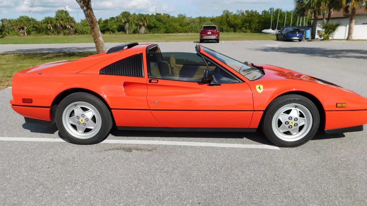 1988 Ferrari 328 GTS - Image 15 of 31