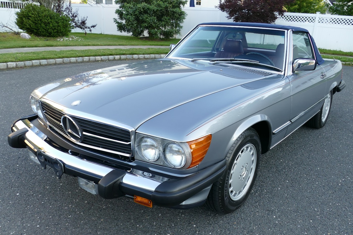 1988 Mercedes-Benz 560SL