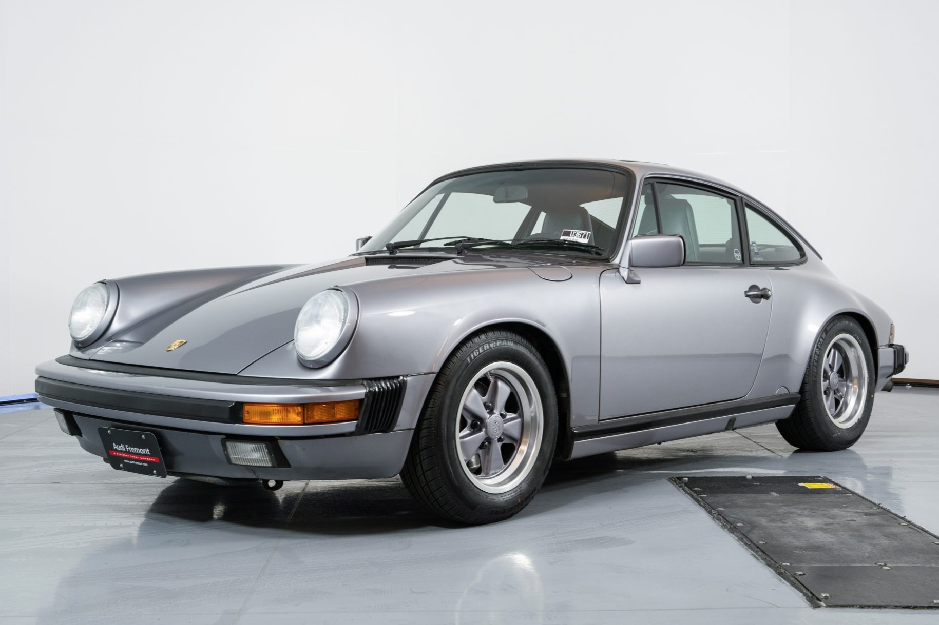 1988 Porsche 911 Carrera Coupe Commemorative Edition