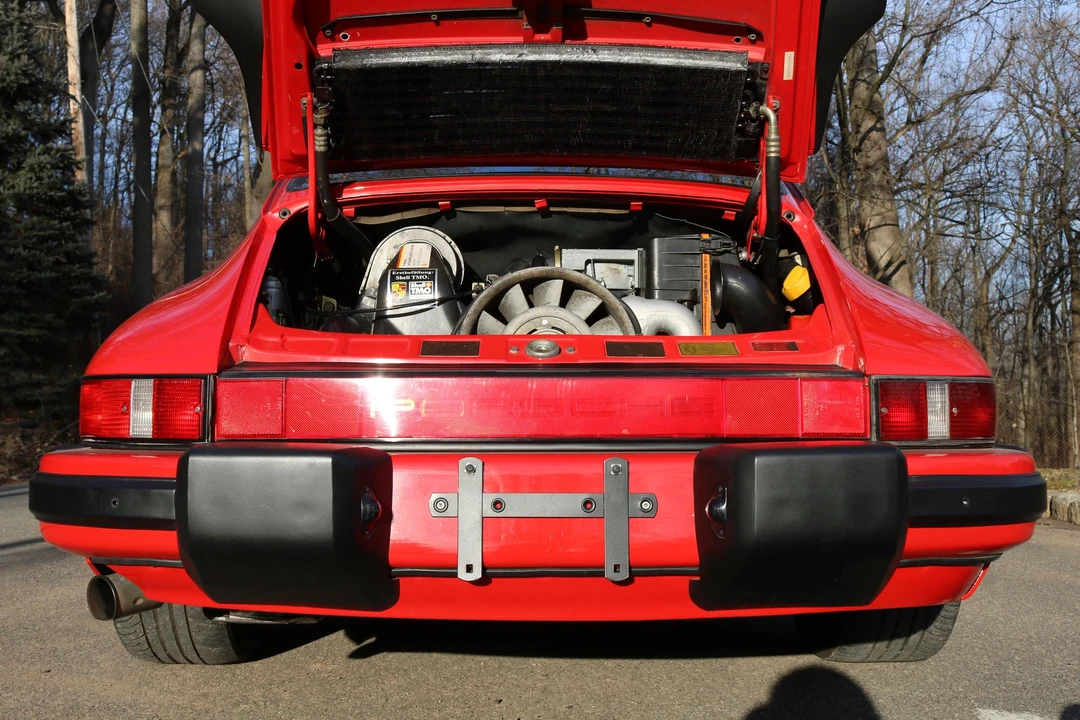1989 Porsche 911 Carrera 3.2 - Image 13 of 24
