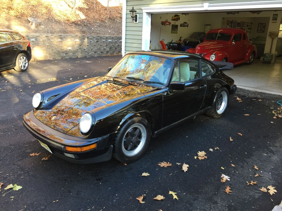 1989 Porsche 911 Carrera 3.2 - Image 10 of 31