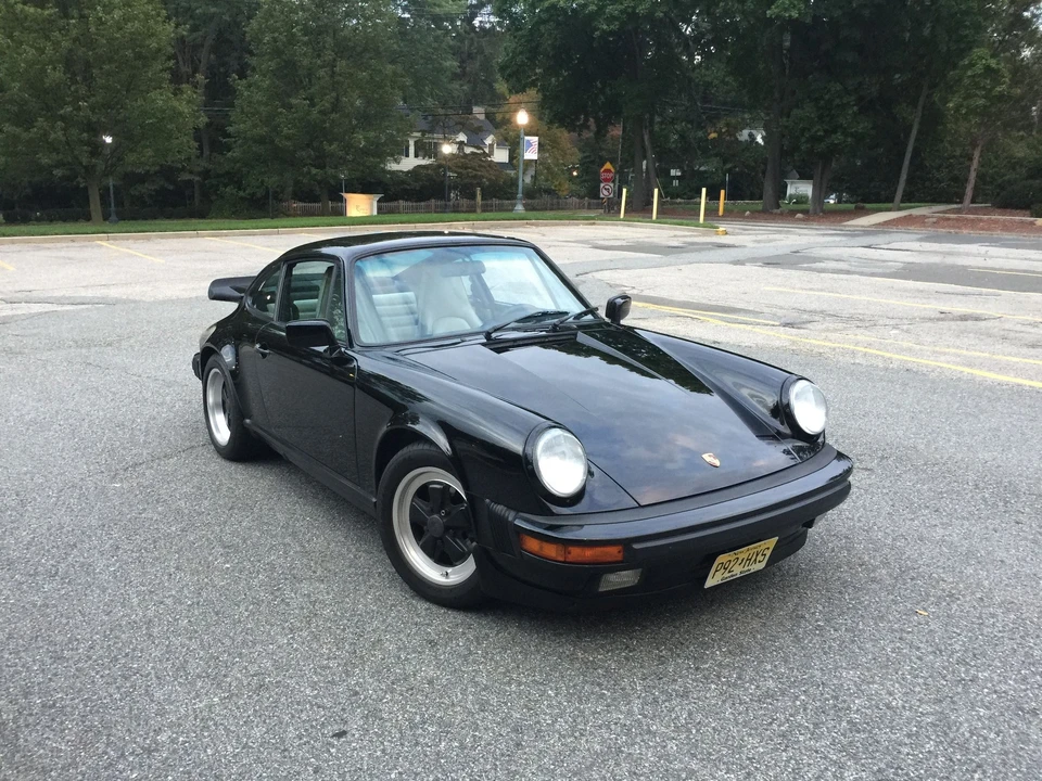 1989 Porsche 911 Carrera 3.2 - Image 8 of 31