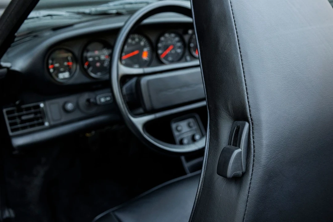 1989 Porsche 911 Carrera 3.2 - Image 26 of 31