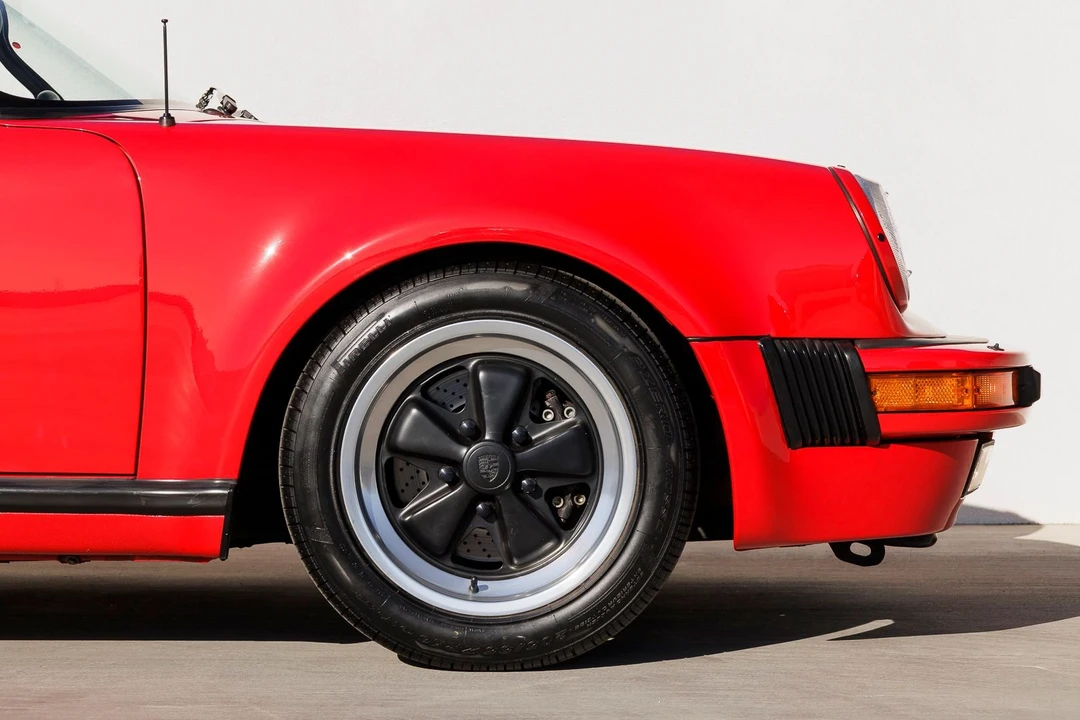 1989 Porsche 911 Carrera 3.2 - Image 8 of 31