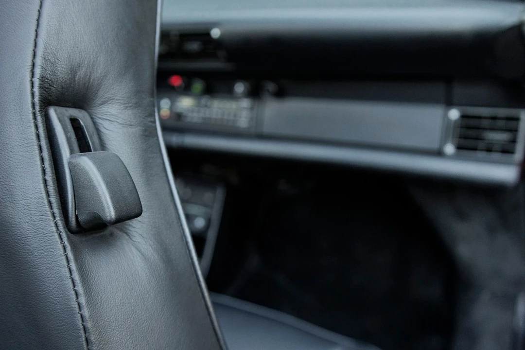 1989 Porsche 911 Carrera 3.2 - Image 20 of 31