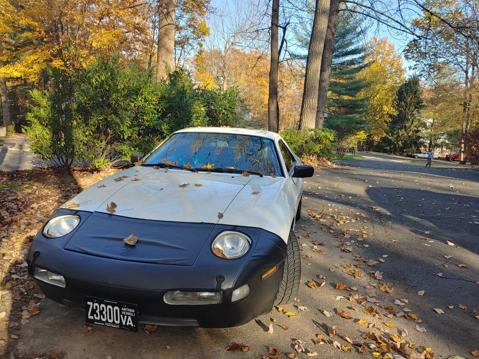1989 Porsche 928 S4 - Image 6 of 31