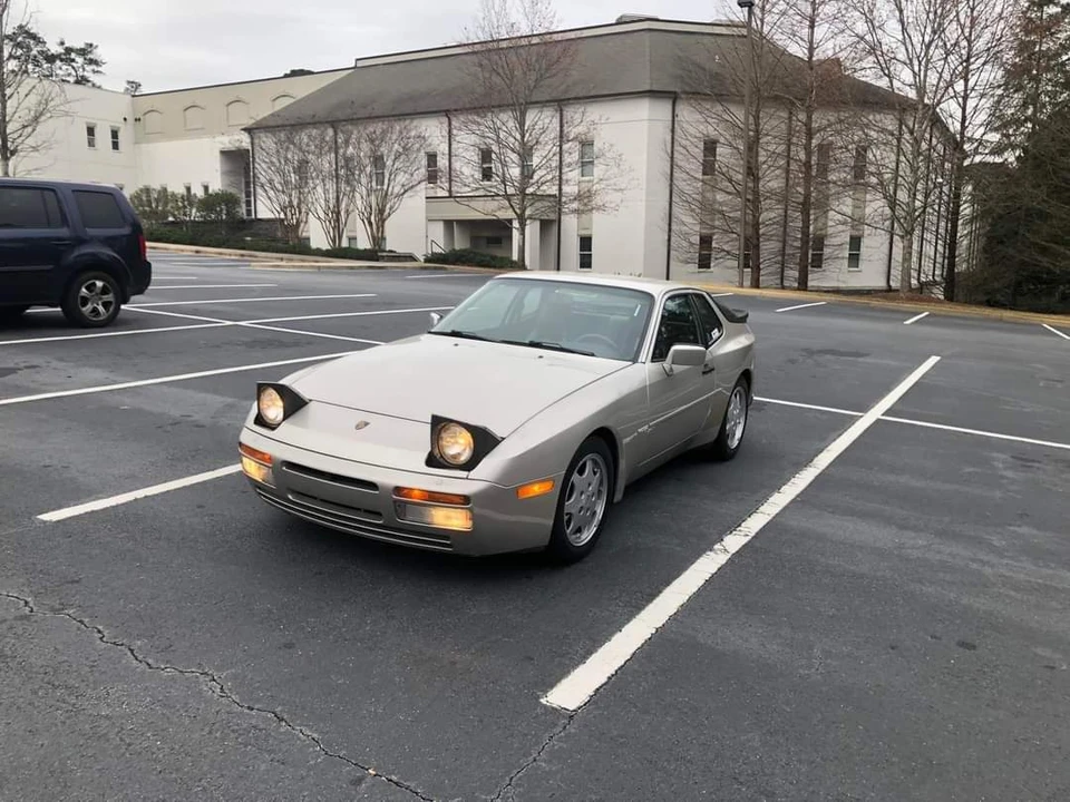 1989 Porsche 944 S2 - Image 3 of 20