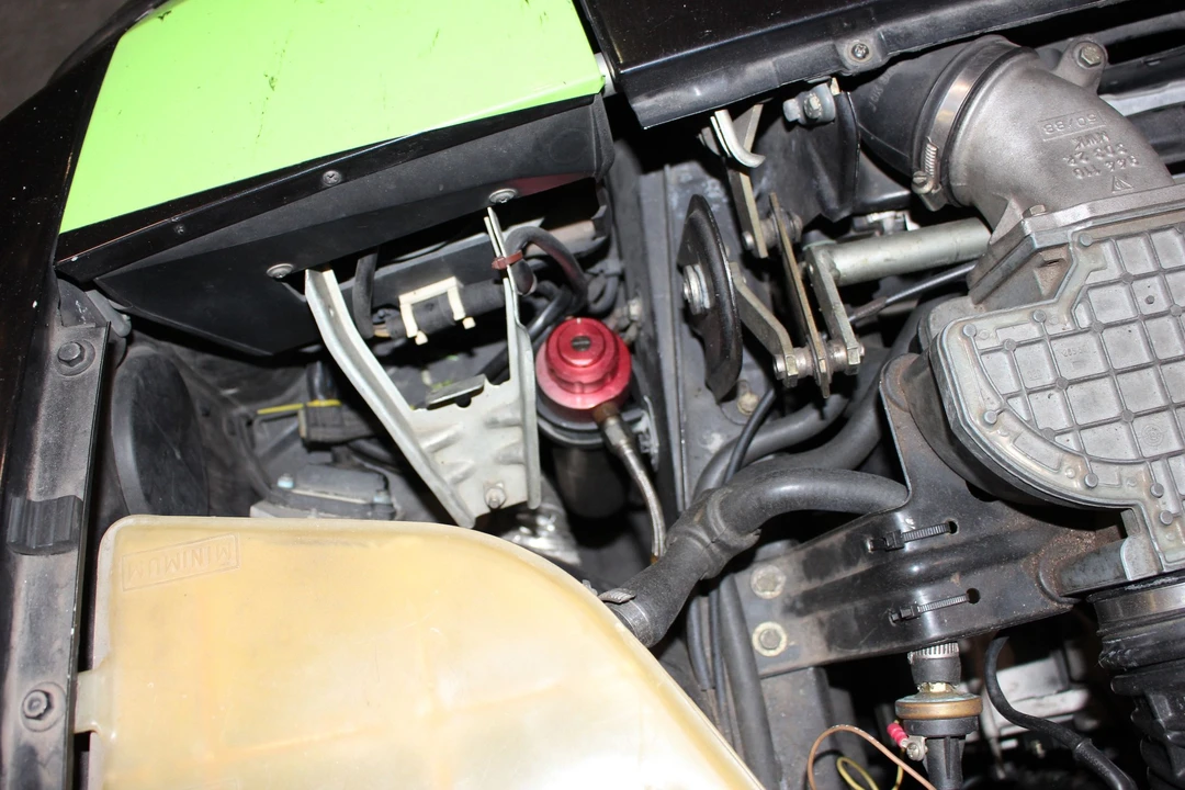 1989 Porsche 944 S2 - Image 5 of 18