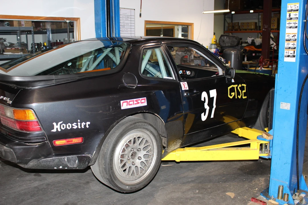 1989 Porsche 944 S2 - Image 10 of 18