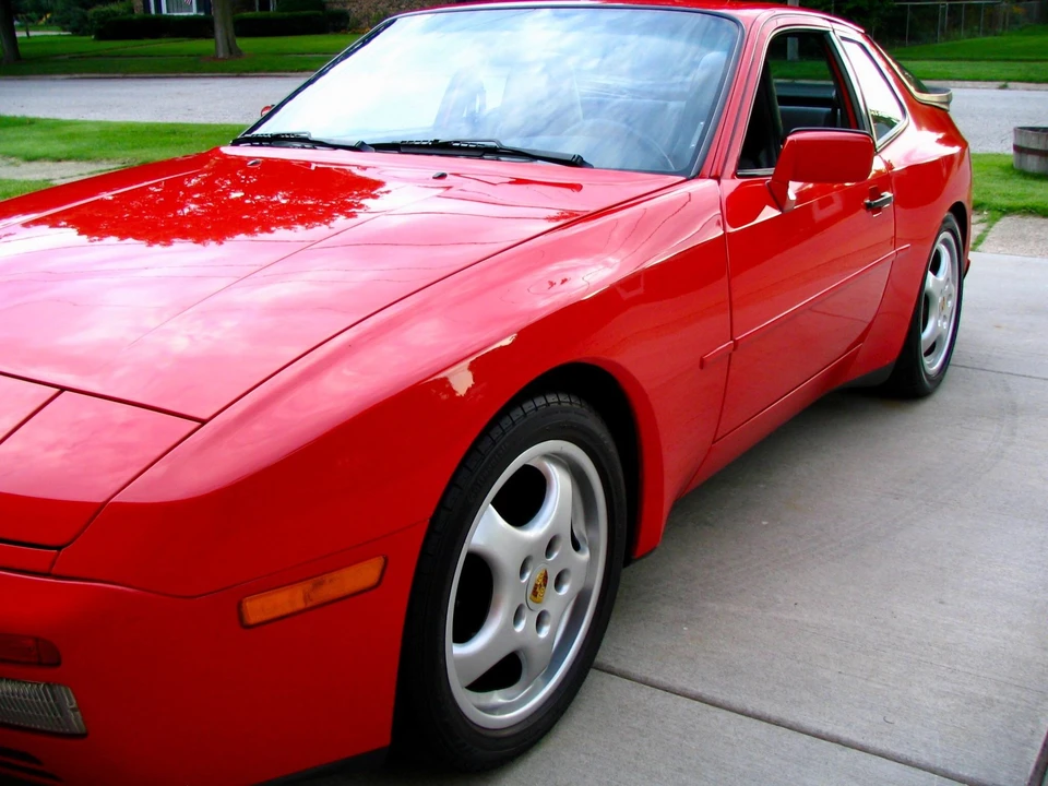 1989 Porsche 944 Turbo - Image 2 of 31