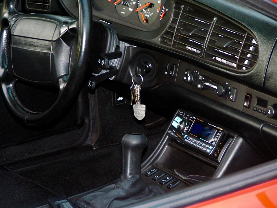 1989 Porsche 944 Turbo - Image 5 of 31