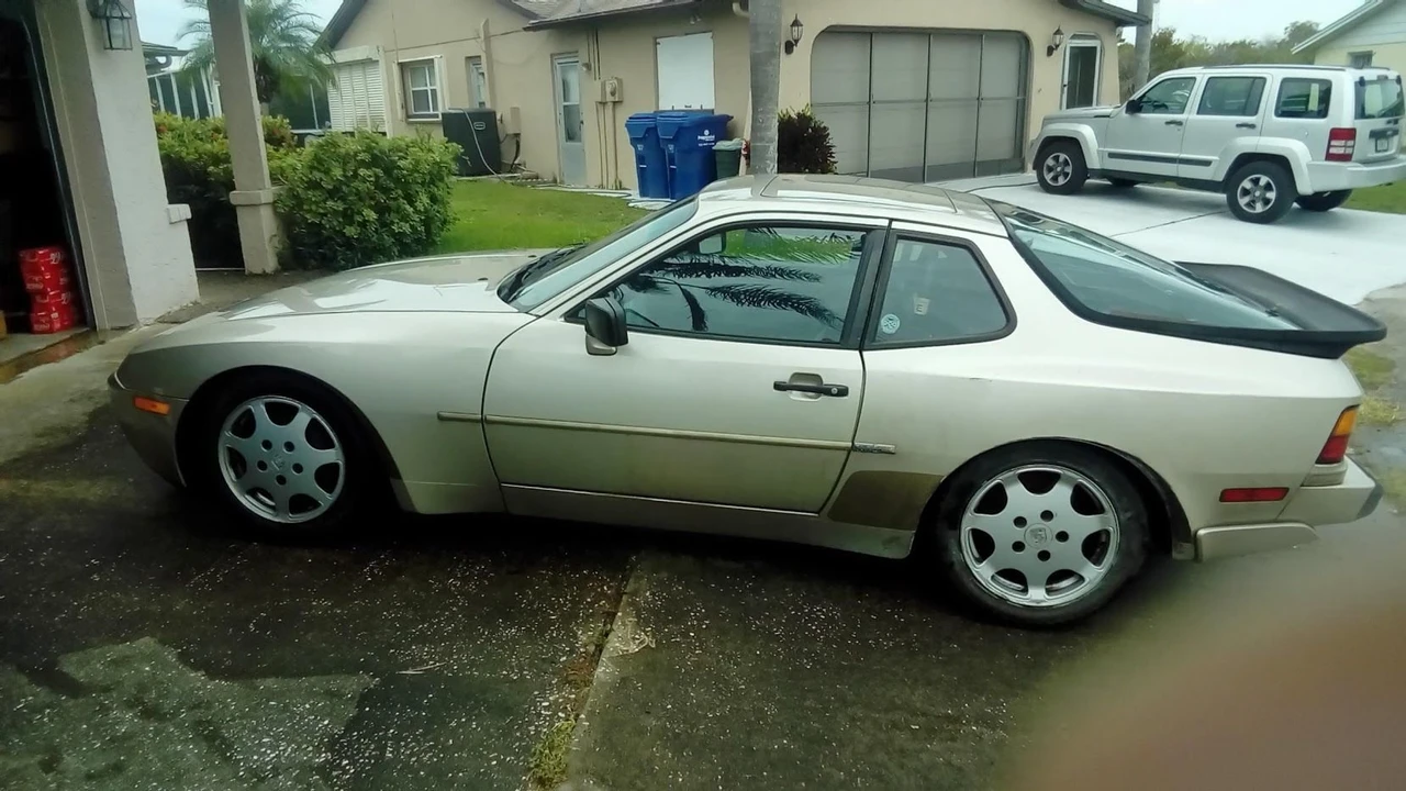 1989 Porsche 944 Turbo - Image 4 of 13