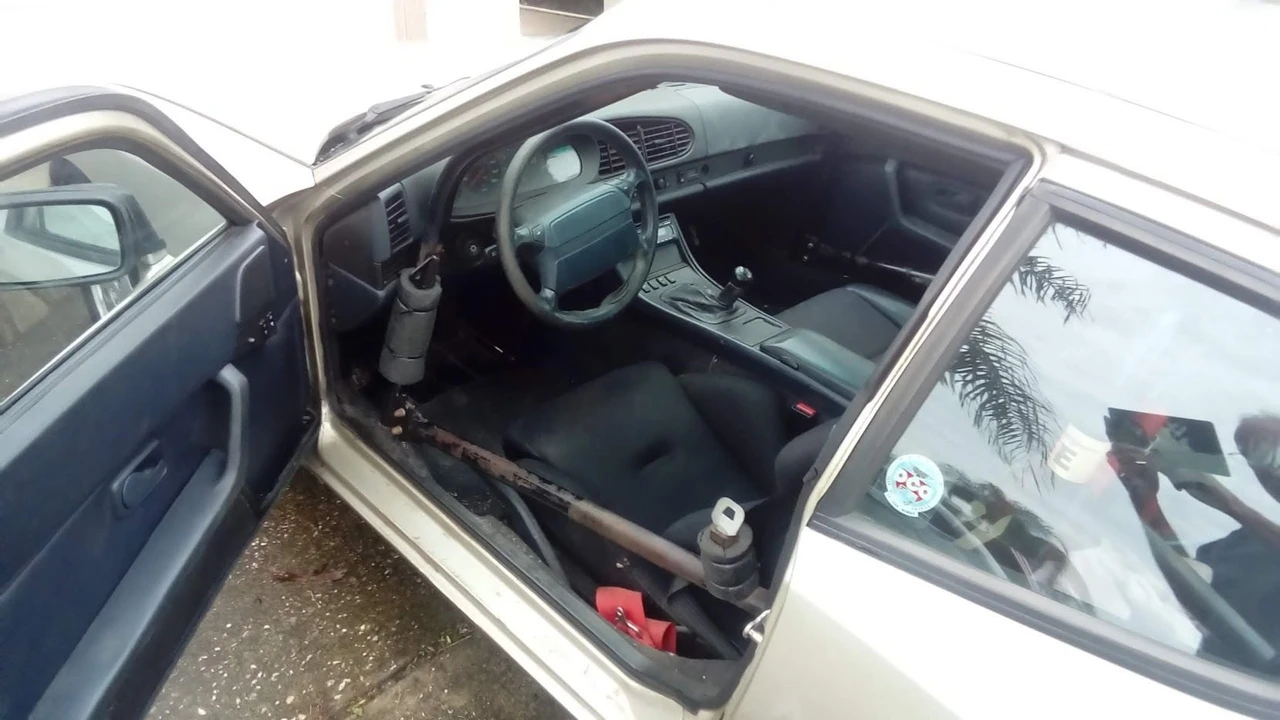 1989 Porsche 944 Turbo - Image 9 of 13