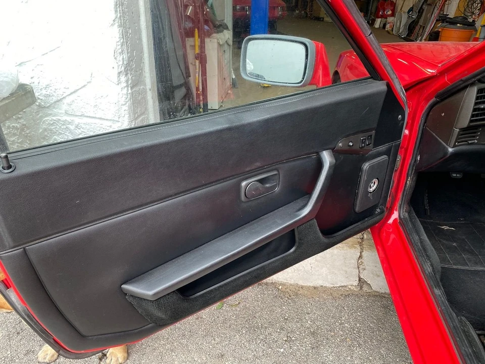 1989 Porsche 944 S2 - Image 15 of 25