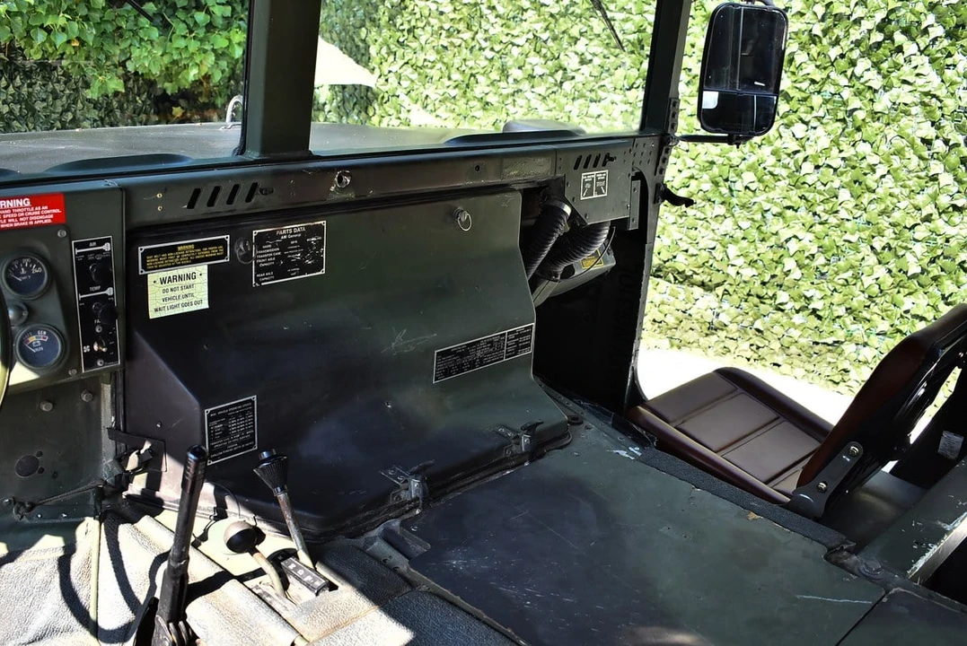 1989 AM General Hummer - Image 25 of 30