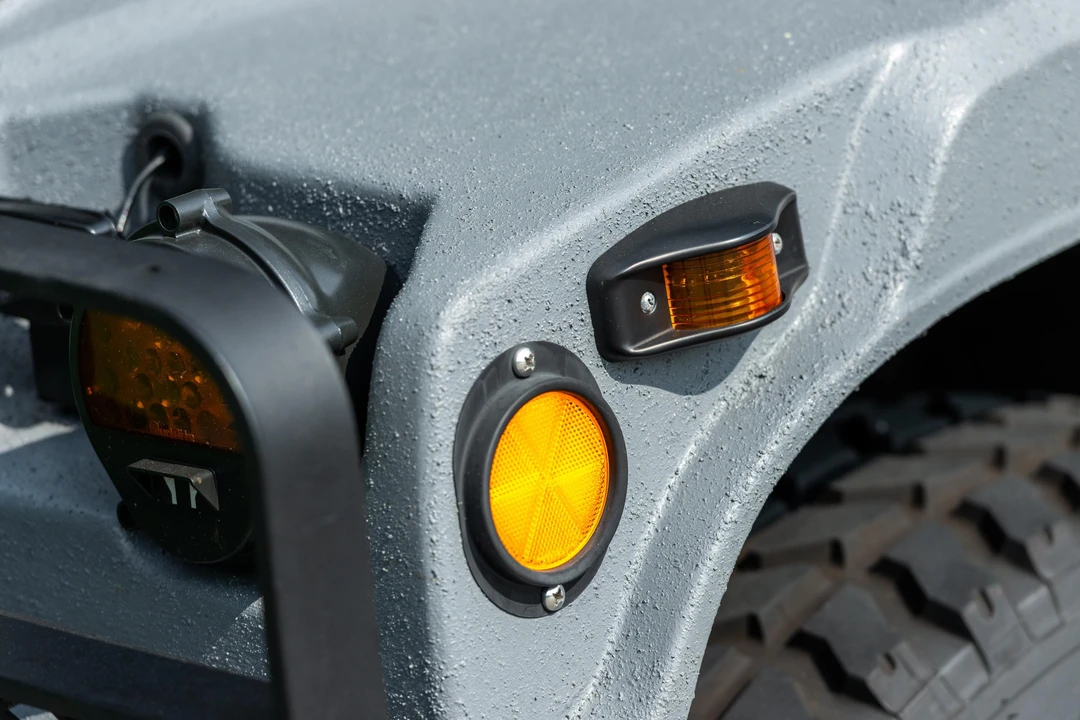 1989 AM General Hummer - Image 27 of 31