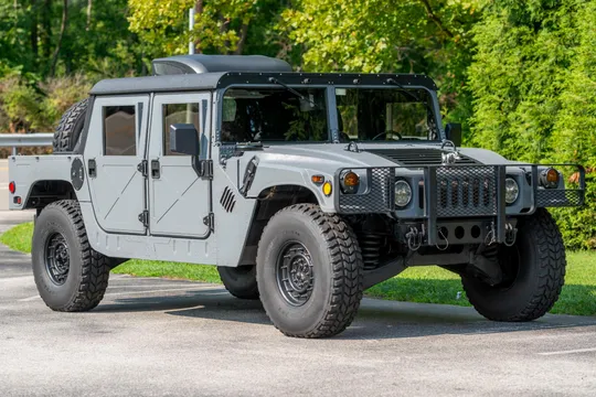 1989 AM General M998 HMMWV