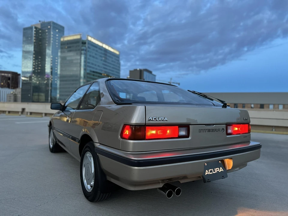 1989 Acura Integra 1st Gen - Image 12 of 31