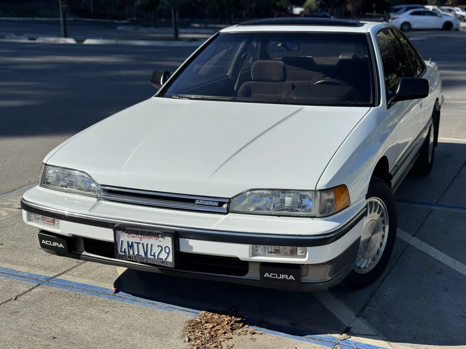 1989 Acura Legend 1st Gen - Image 4 of 31