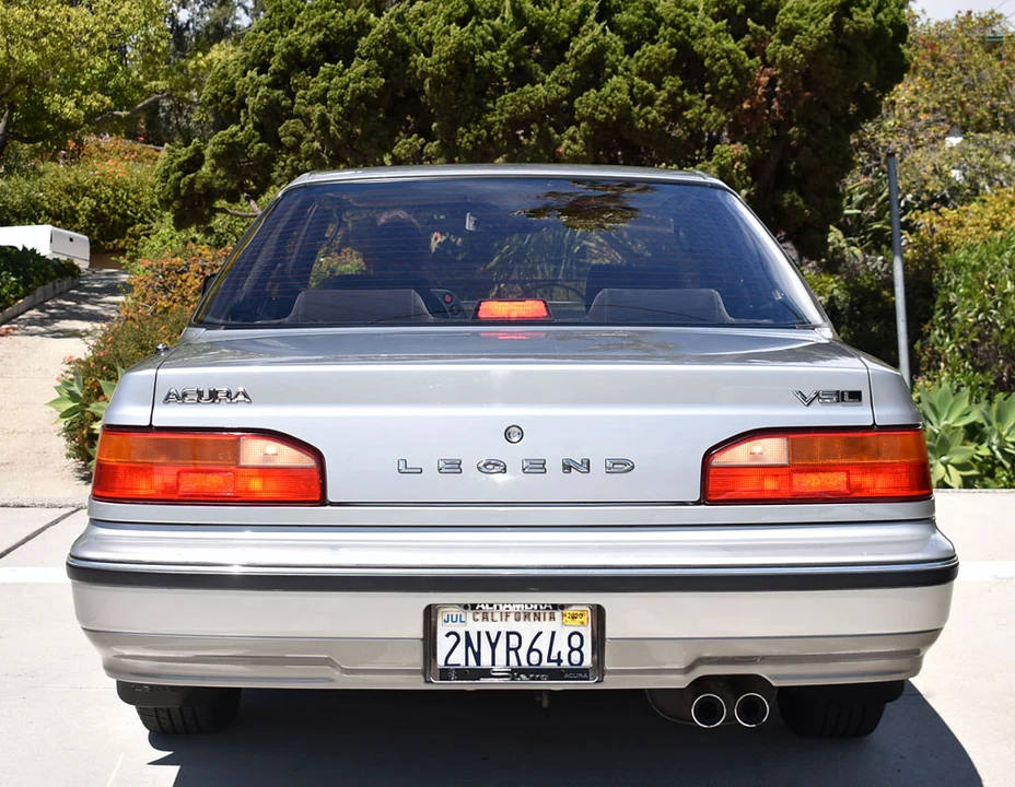 1989 Acura Legend 1st Gen - Image 7 of 31