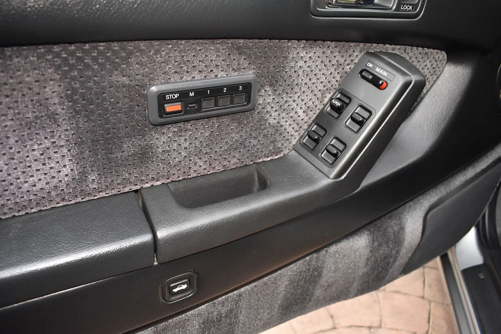 1989 Acura Legend 1st Gen - Image 15 of 31