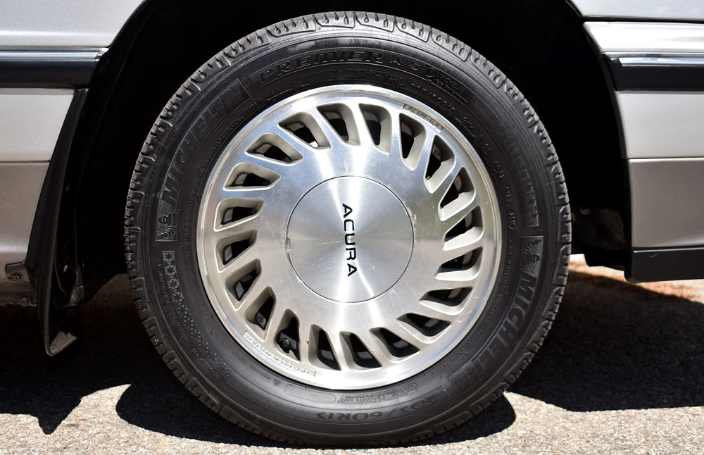 1989 Acura Legend 1st Gen - Image 12 of 31
