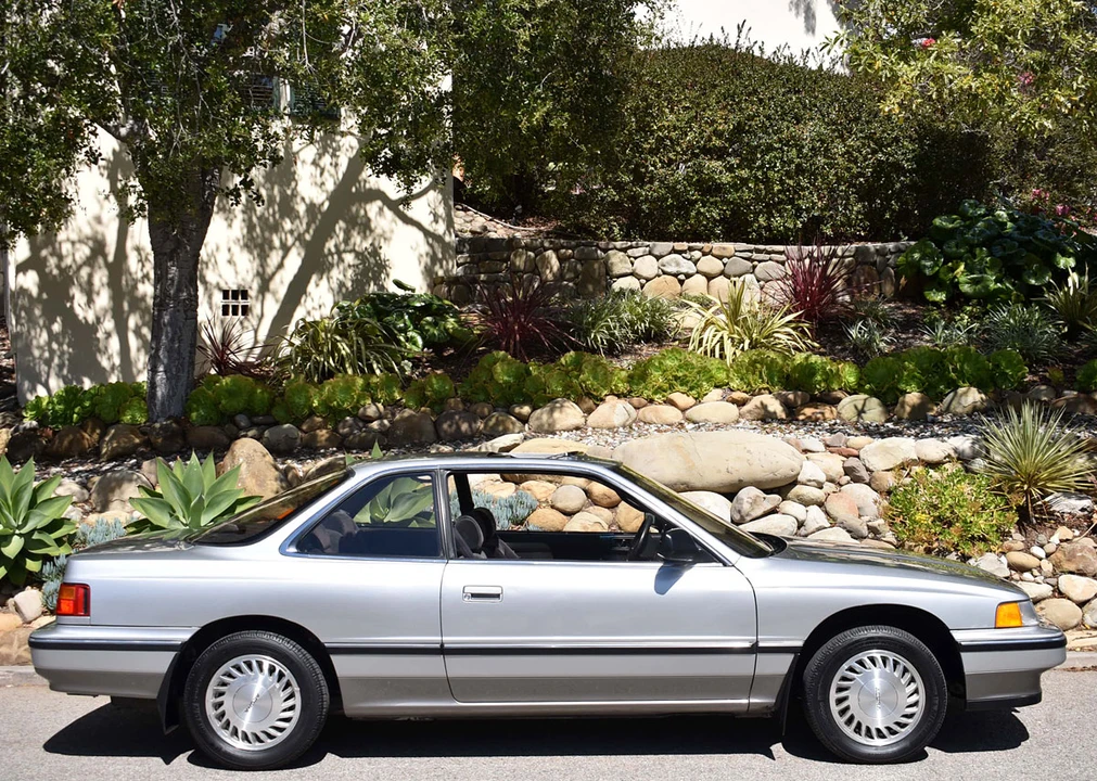 1989 Acura Legend 1st Gen - Image 5 of 31