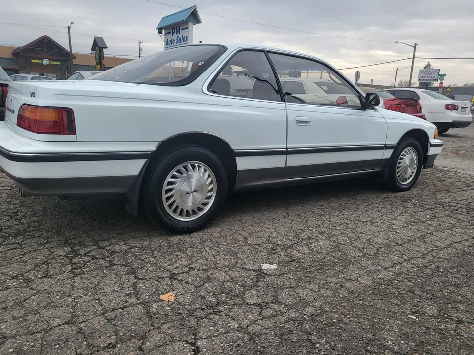 1989 Acura Legend 1st Gen - Image 16 of 31