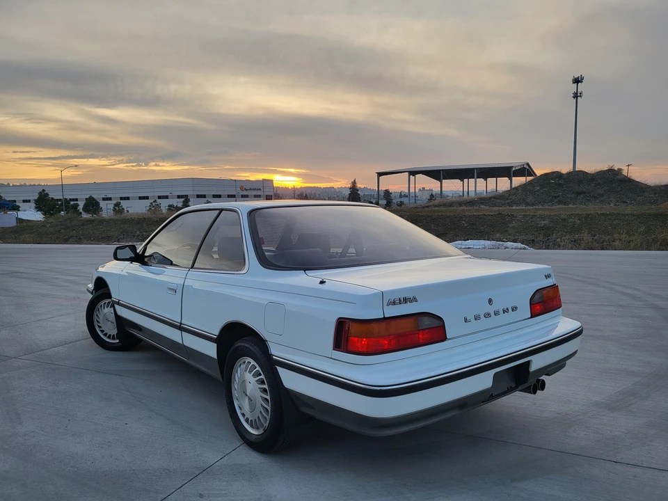 1989 Acura Legend 1st Gen - Image 12 of 31