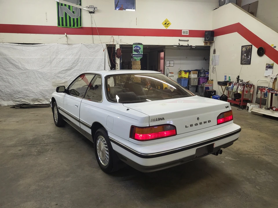 1989 Acura Legend 1st Gen - Image 13 of 31
