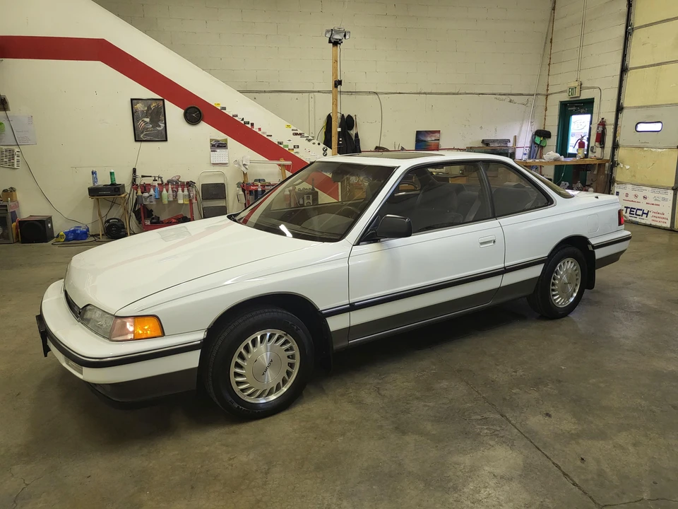 1989 Acura Legend 1st Gen - Image 9 of 31