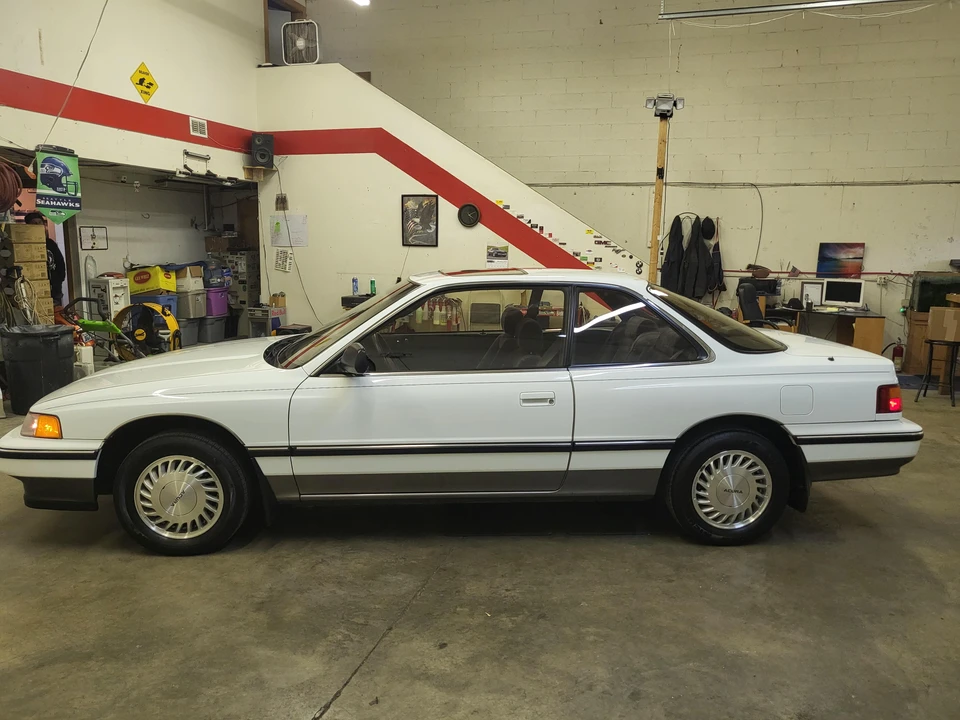 1989 Acura Legend 1st Gen - Image 10 of 31