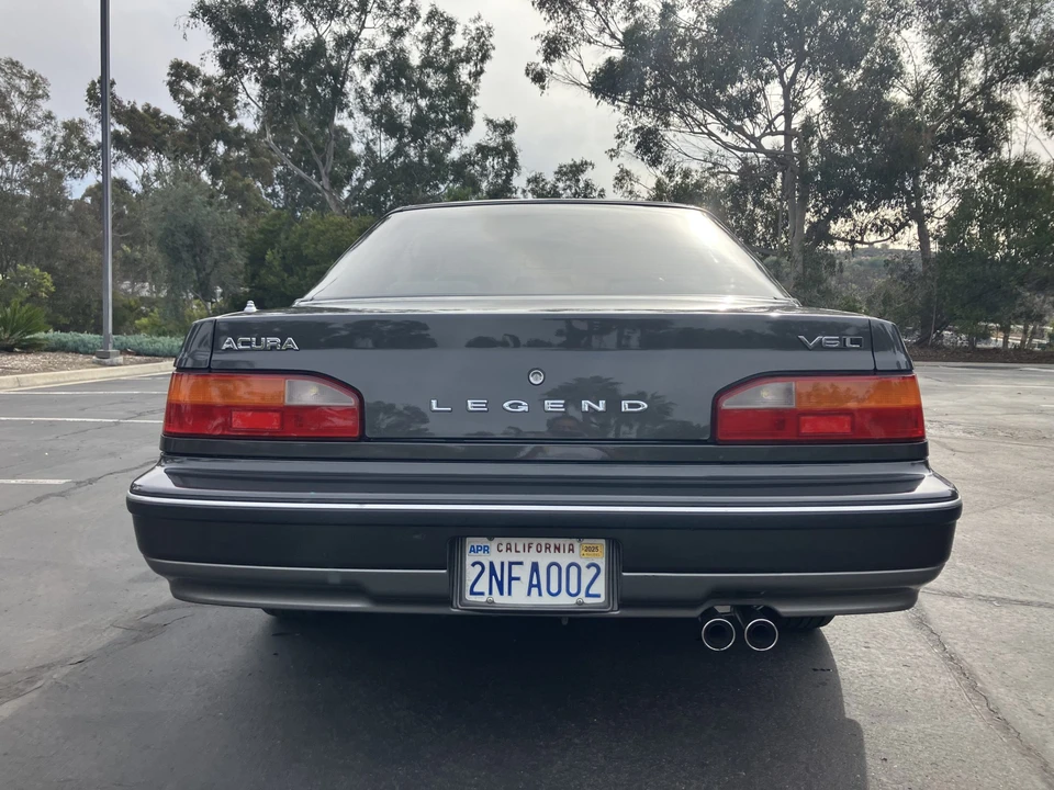 1989 Acura Legend 1st Gen - Image 9 of 31