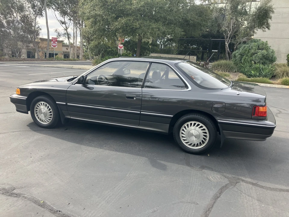 1989 Acura Legend 1st Gen - Image 7 of 31