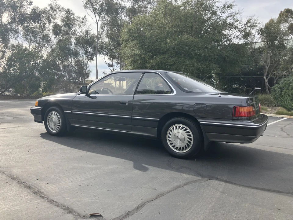 1989 Acura Legend 1st Gen - Image 5 of 31